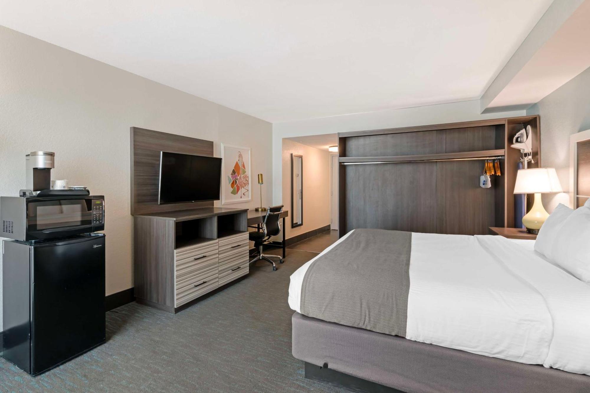 Best Western Plus Daytona Inn Seabreeze Дейтона Бийч Екстериор снимка