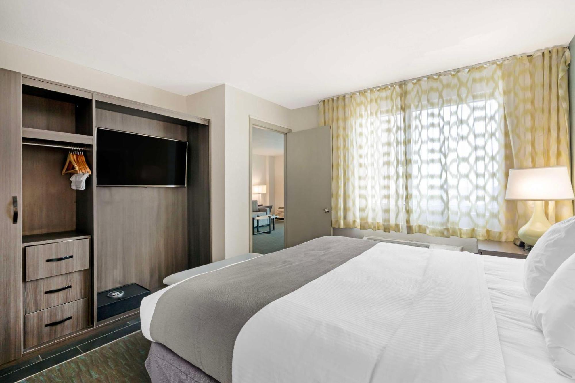 Best Western Plus Daytona Inn Seabreeze Дейтона Бийч Екстериор снимка