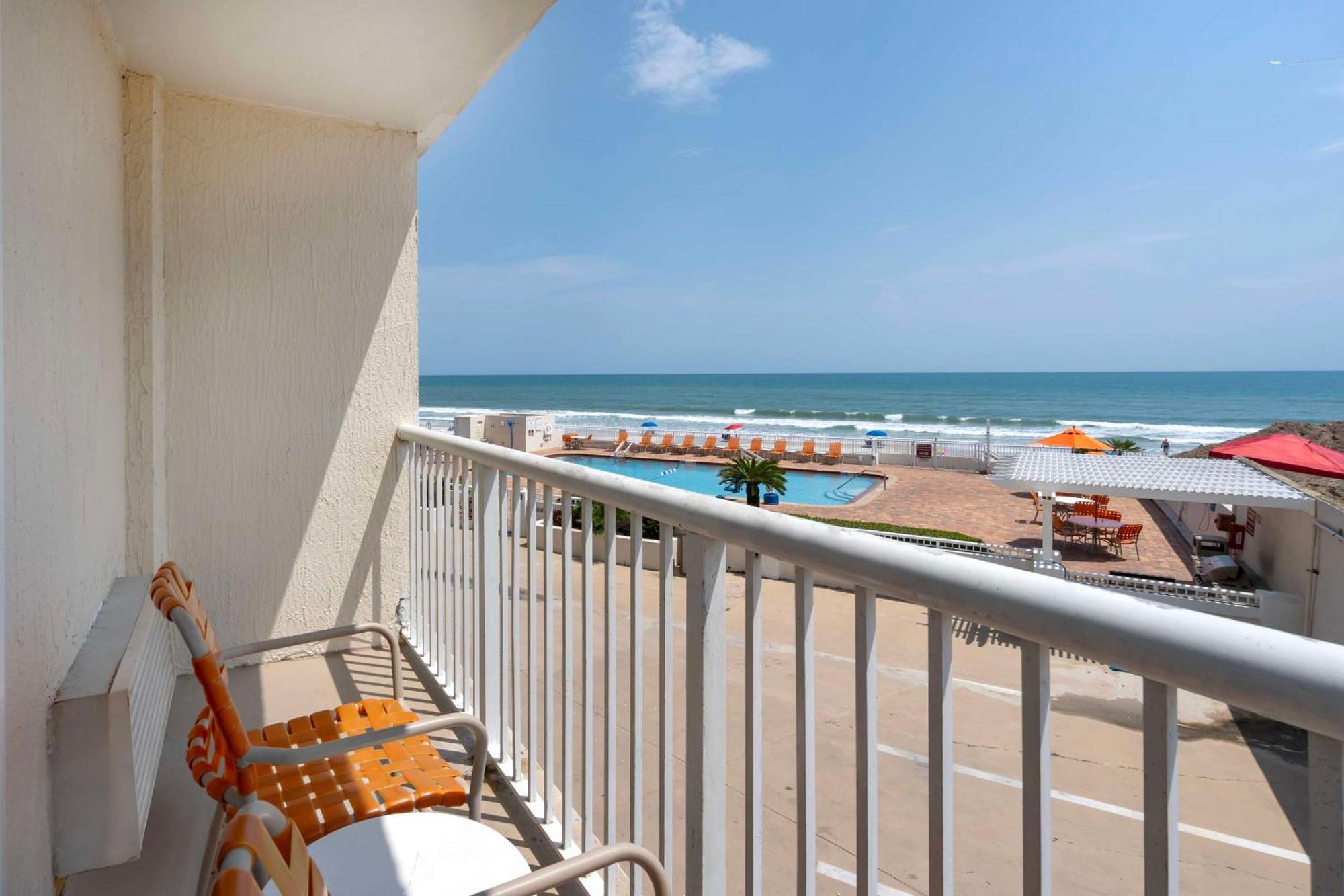 Best Western Plus Daytona Inn Seabreeze Дейтона Бийч Екстериор снимка